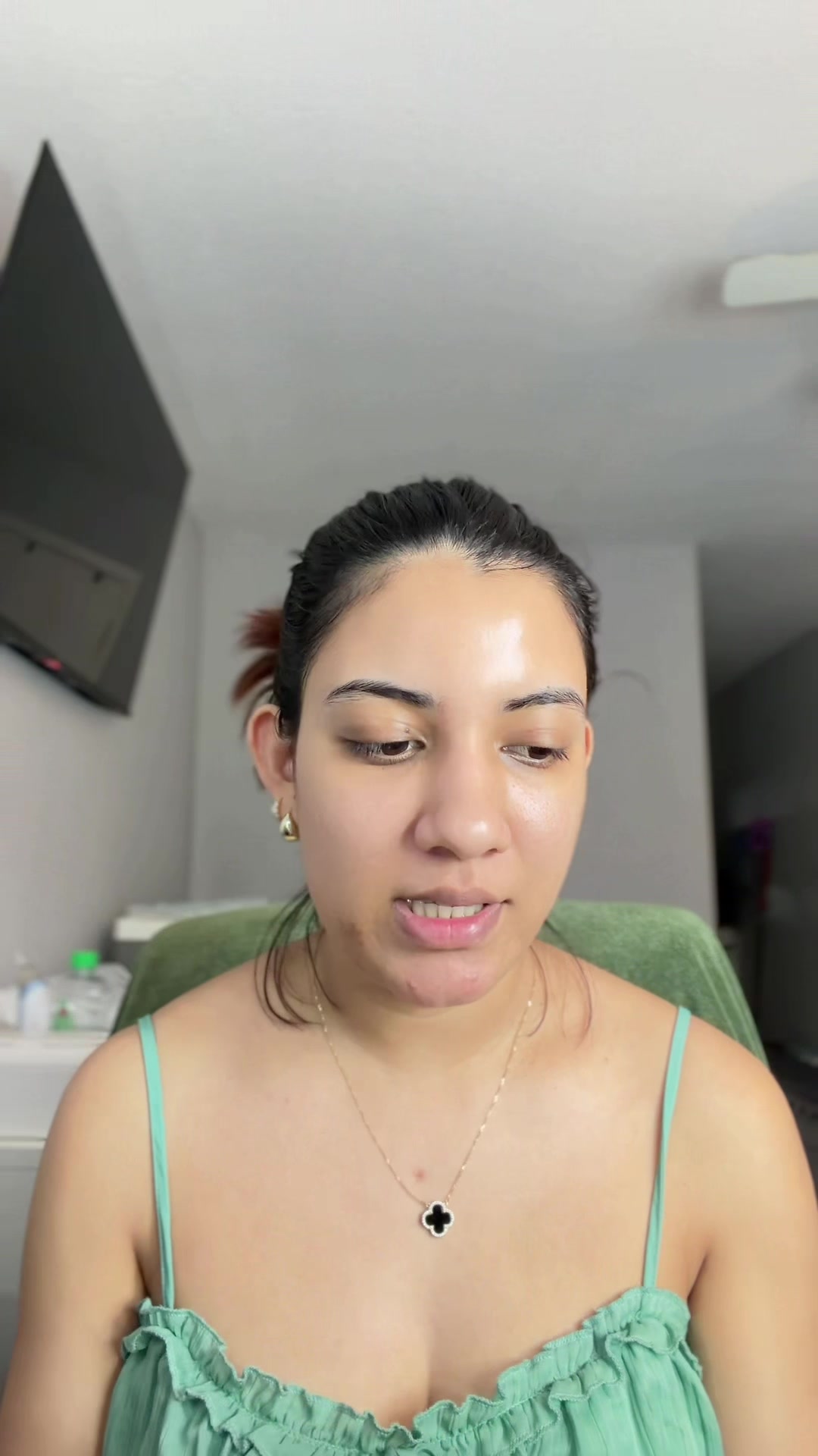 @Aneeza