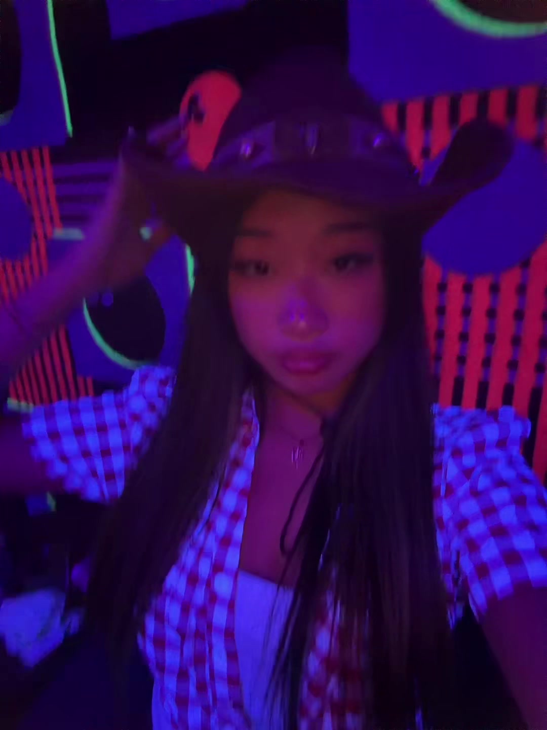 @yulia