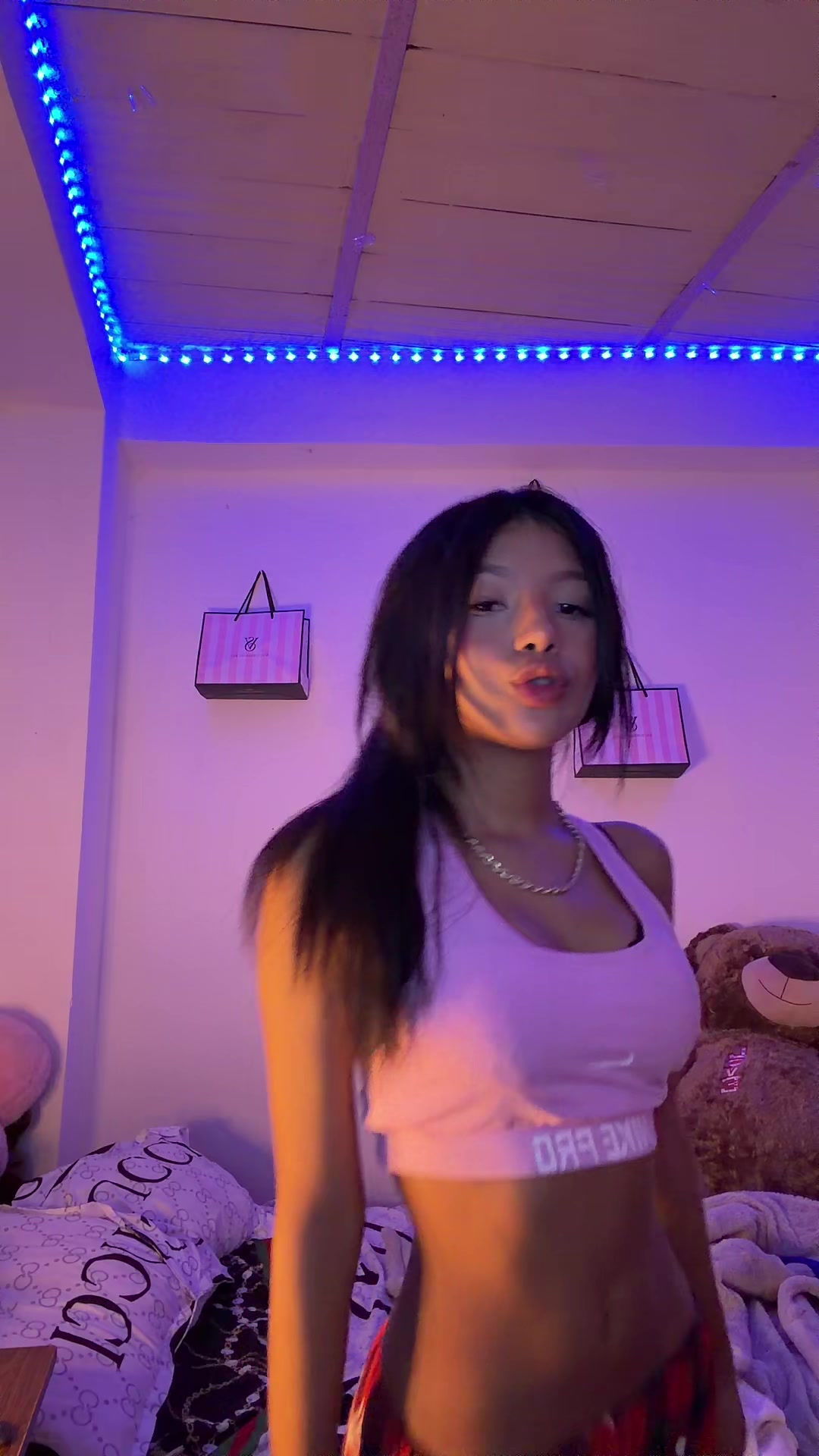 @zizi✨