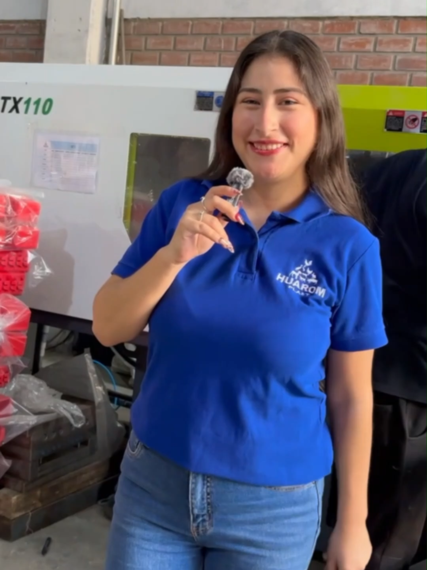 @Huarom Plast