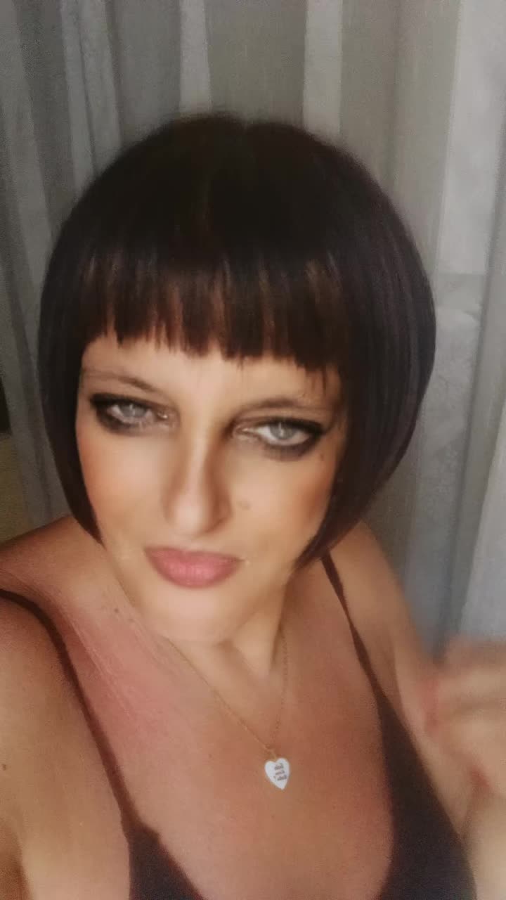 @isabella