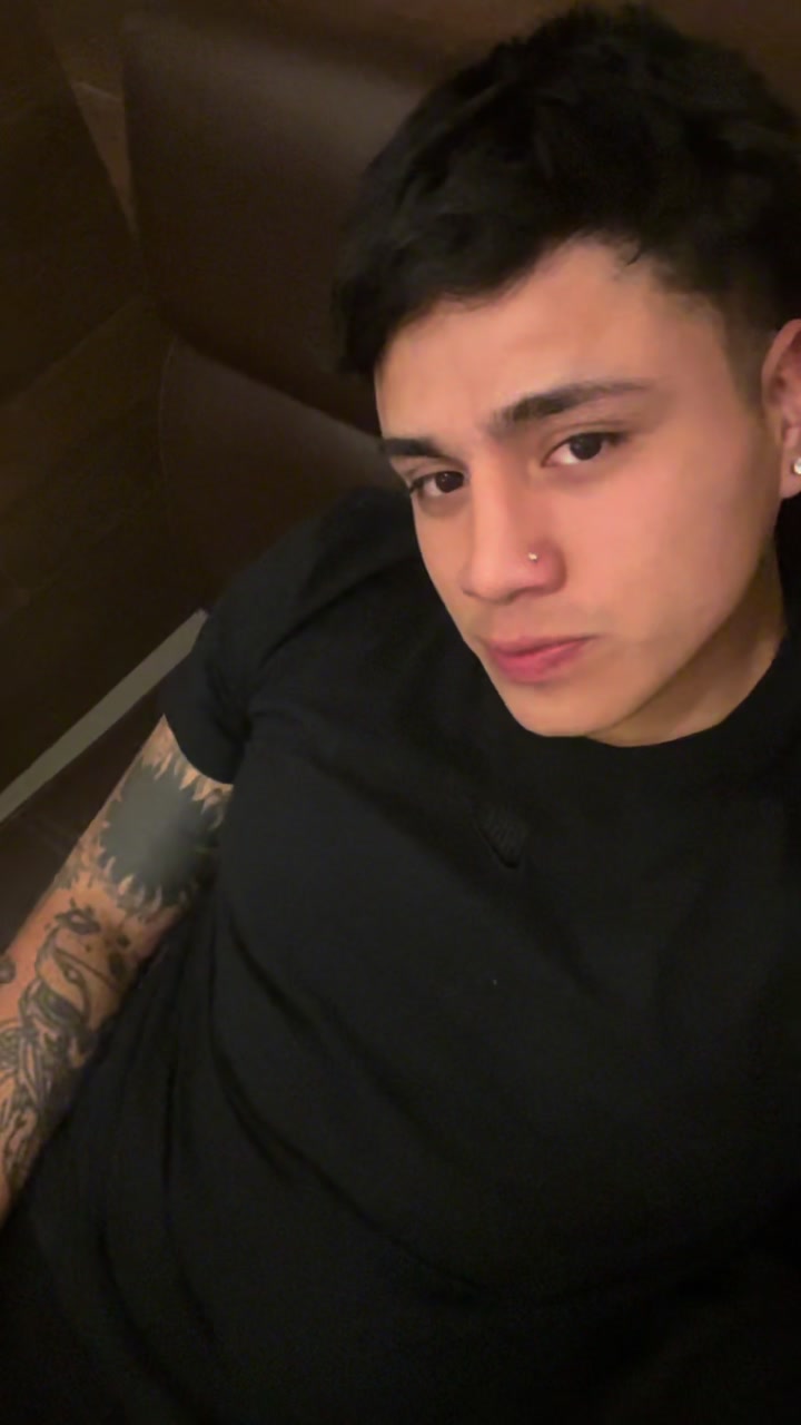 @Josueee_
