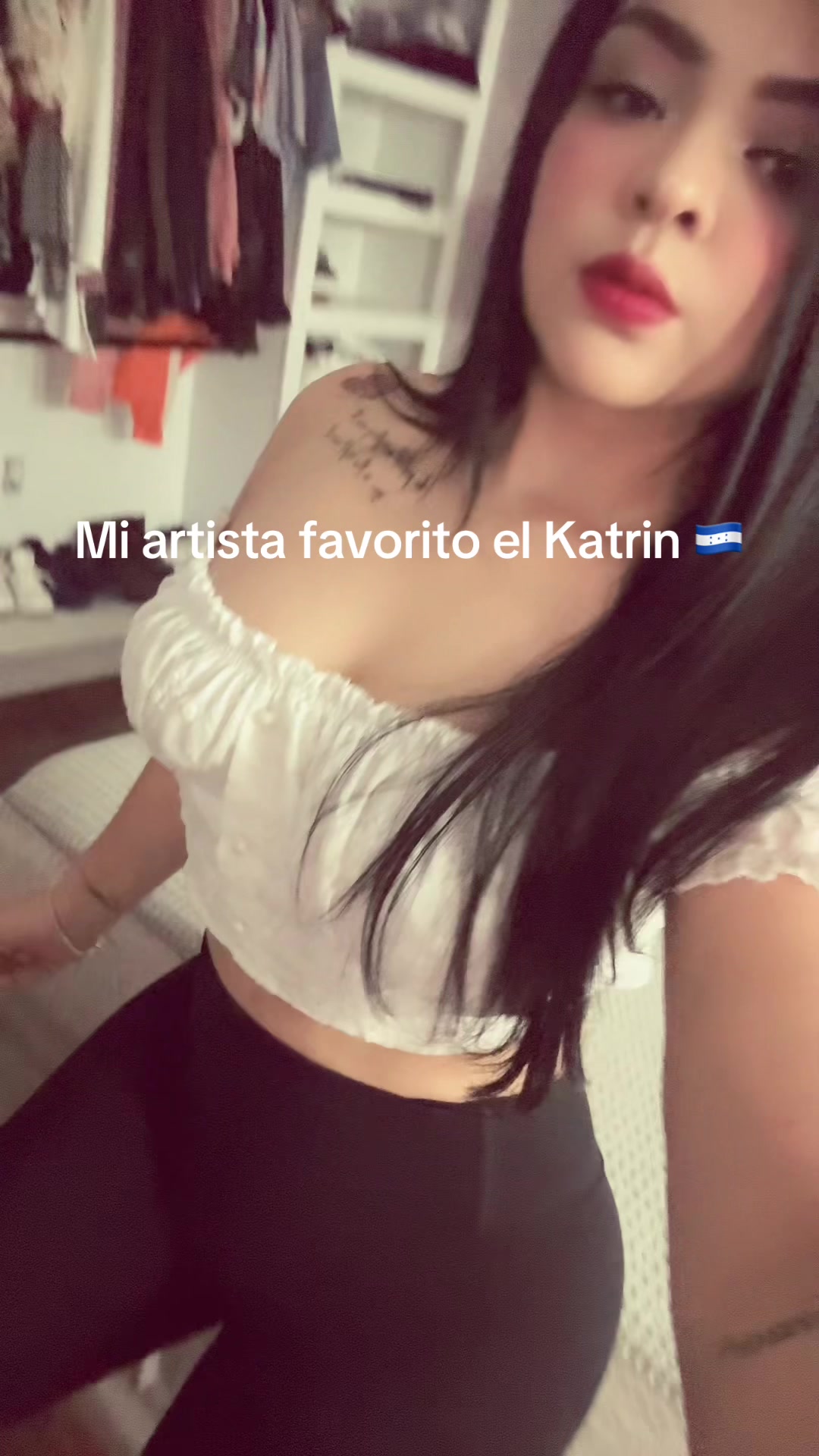 @Lore🦋