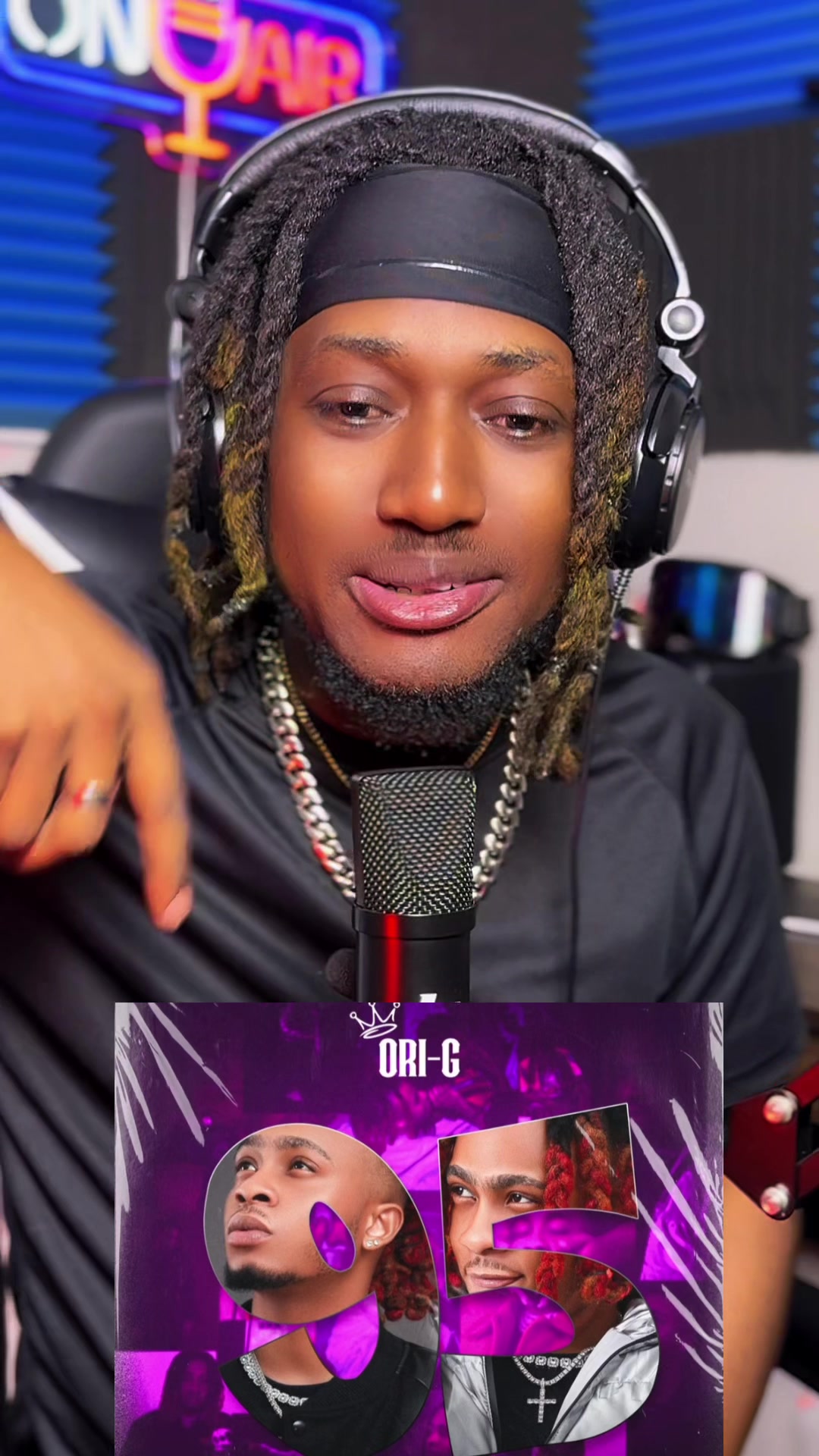 @ℙ𝕪𝕧𝕠 𝕆𝕟 𝕋𝕙𝕖 𝕄𝕚𝕔🎙️