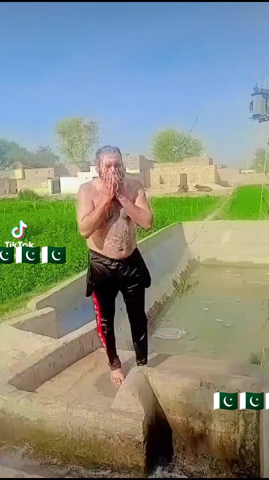 @ONLY Pakistani Daddy👍