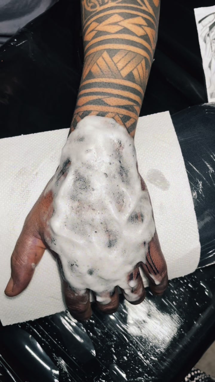 @Veinhotattoo