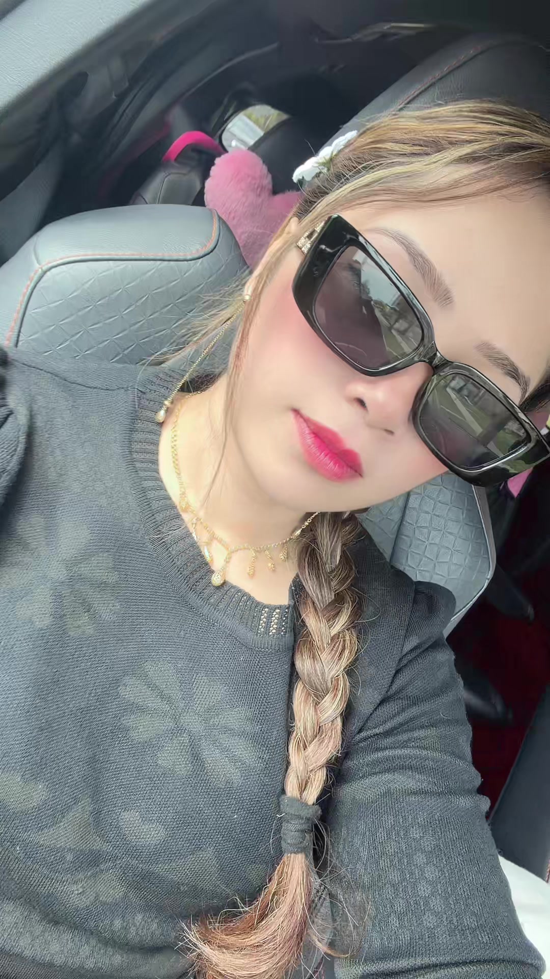 @SweetyRos786