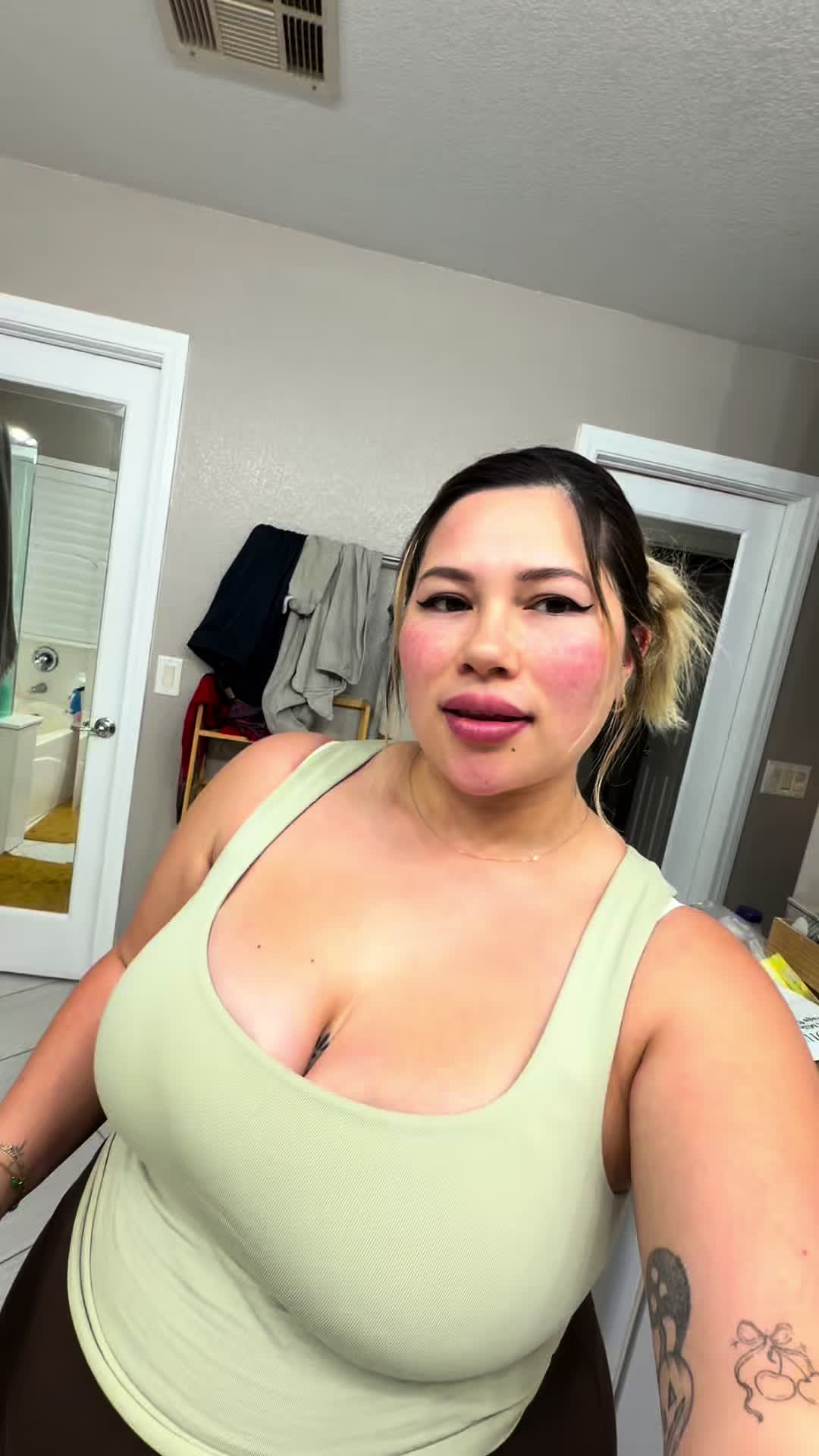 @LilScorpioting