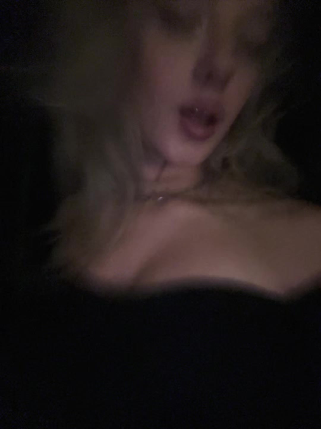 @KOMBOU