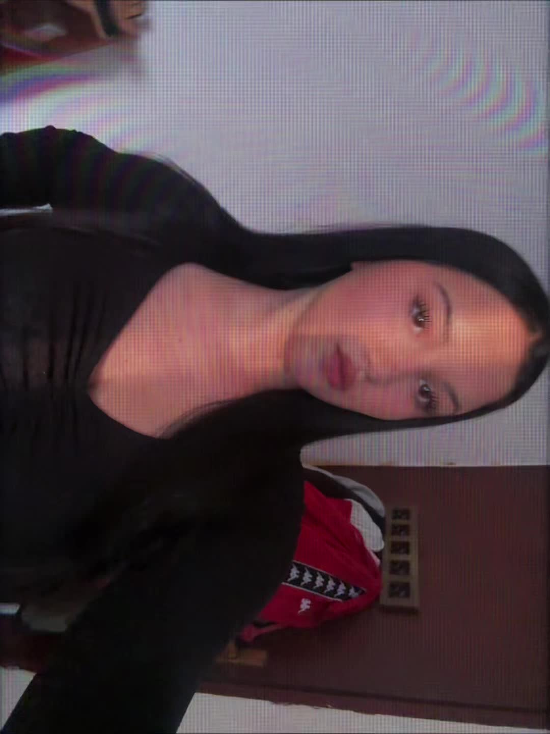 @Nina