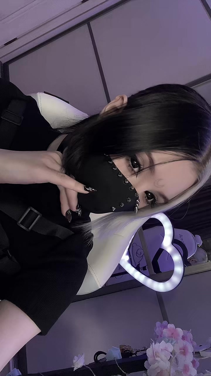 @8notHoly8