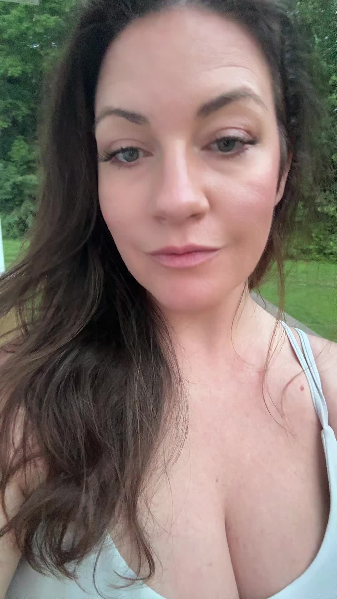 @EmmieAnne
