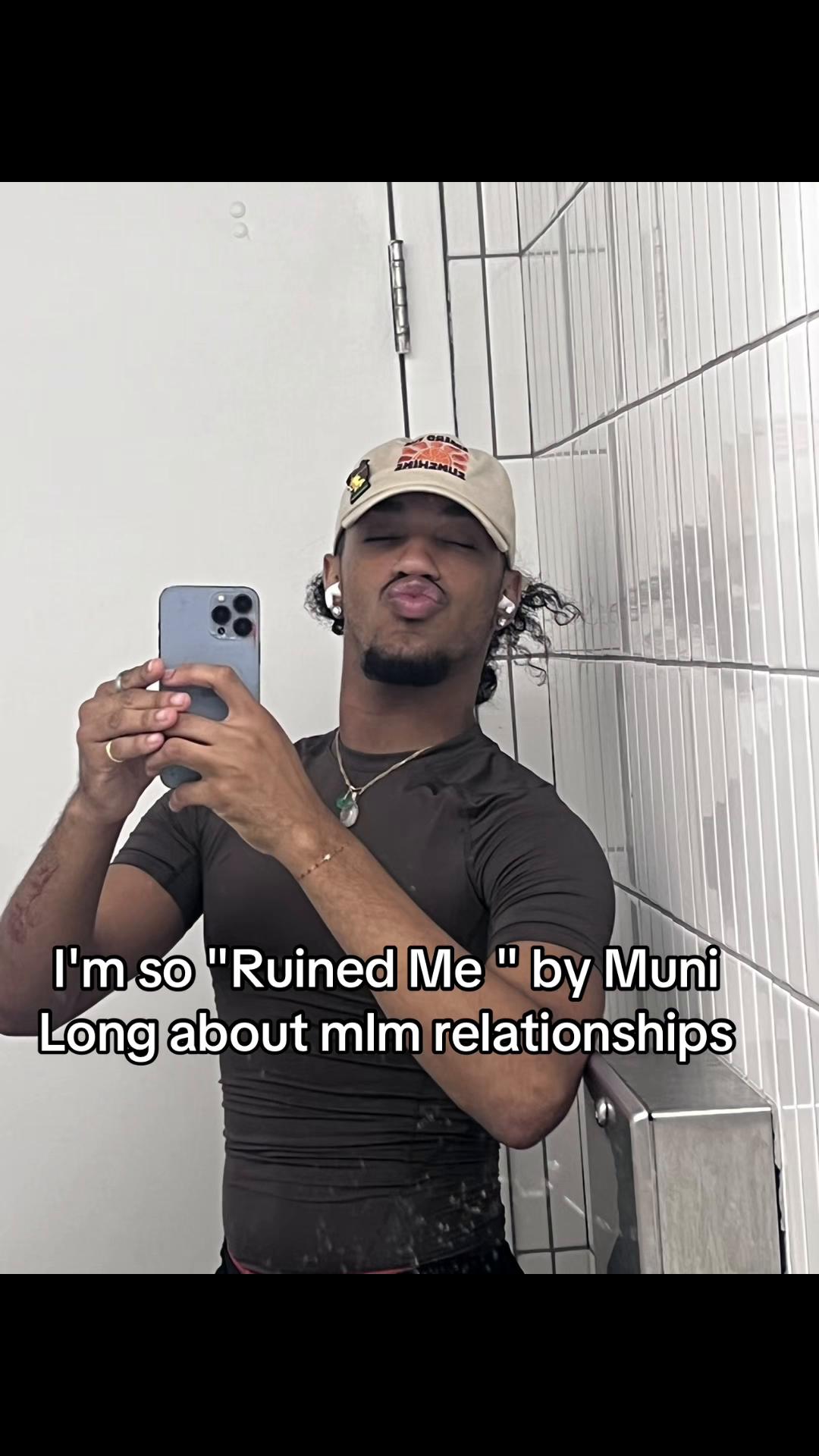 @Romeo_the_hbic