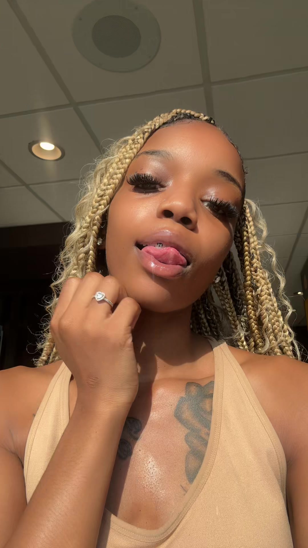 @milkmariee