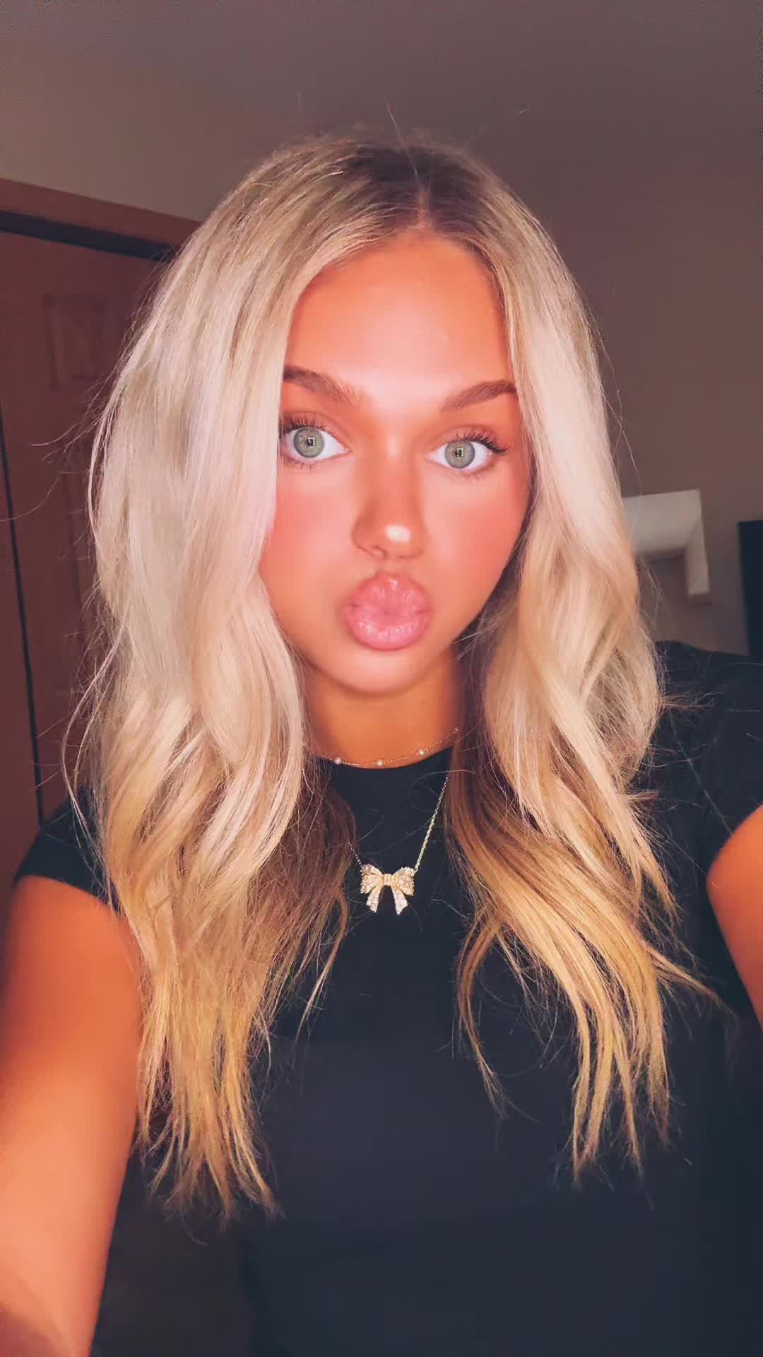 @LAUREN ๐