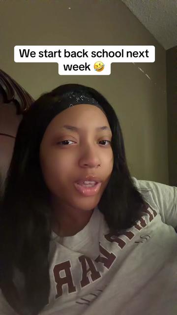 @tikomonroe
