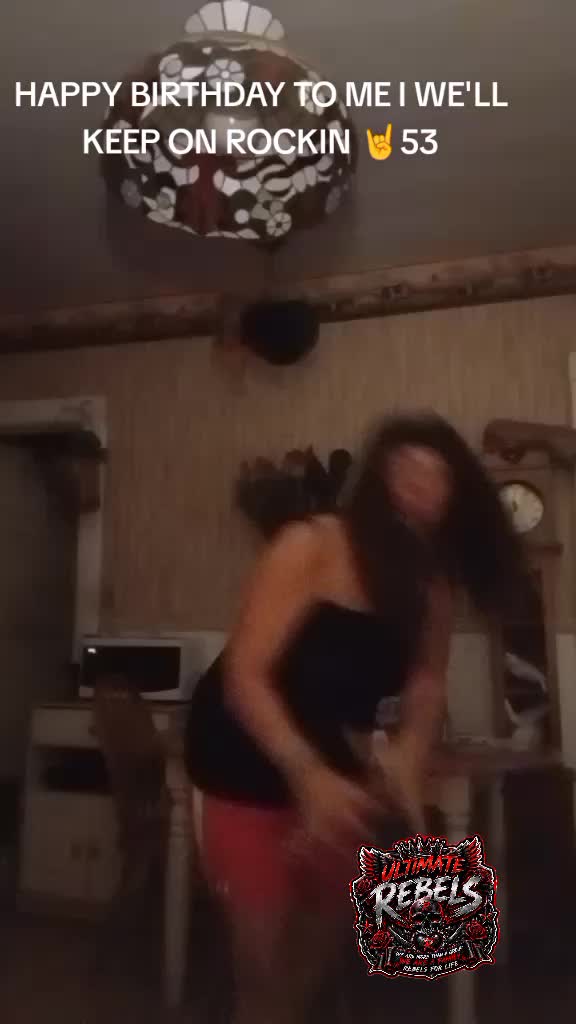 @🖤❤️🤟REBEL Danielle Cerda772