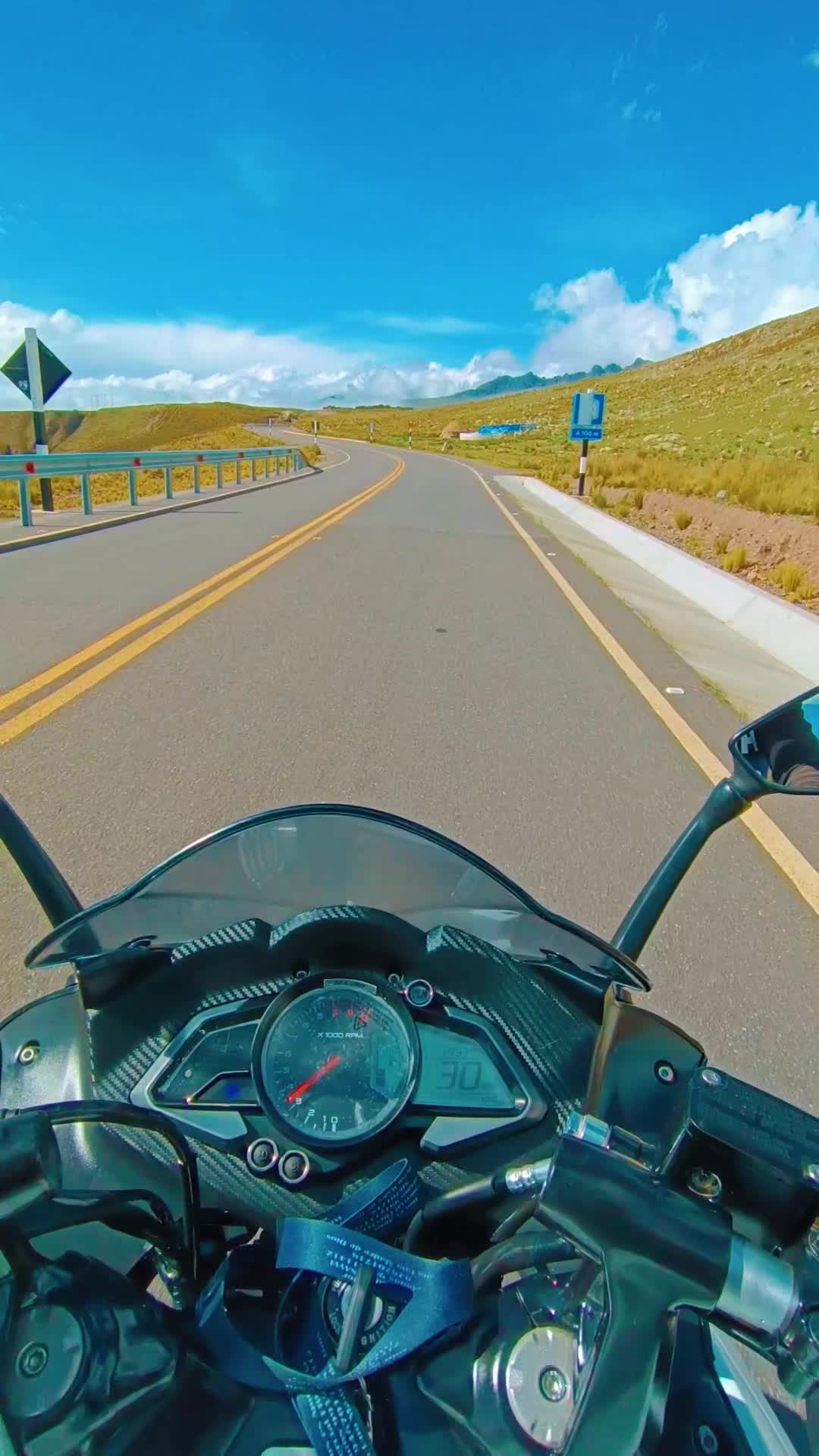 @Clinton 🏍️💯