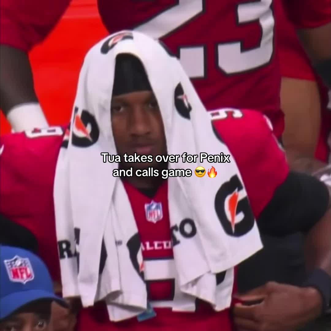 @𝘾𝙝𝙧𝙞𝙨 🖤