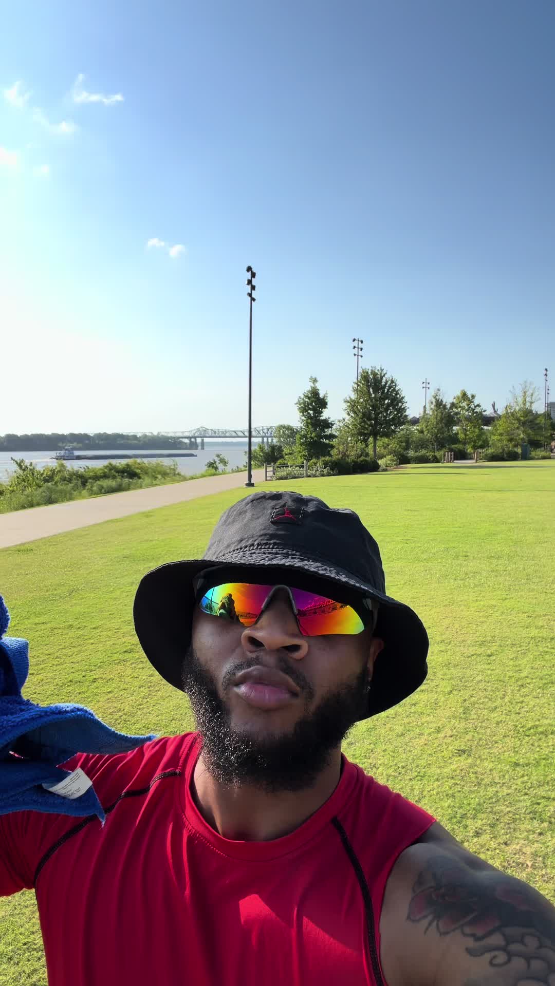 @KT