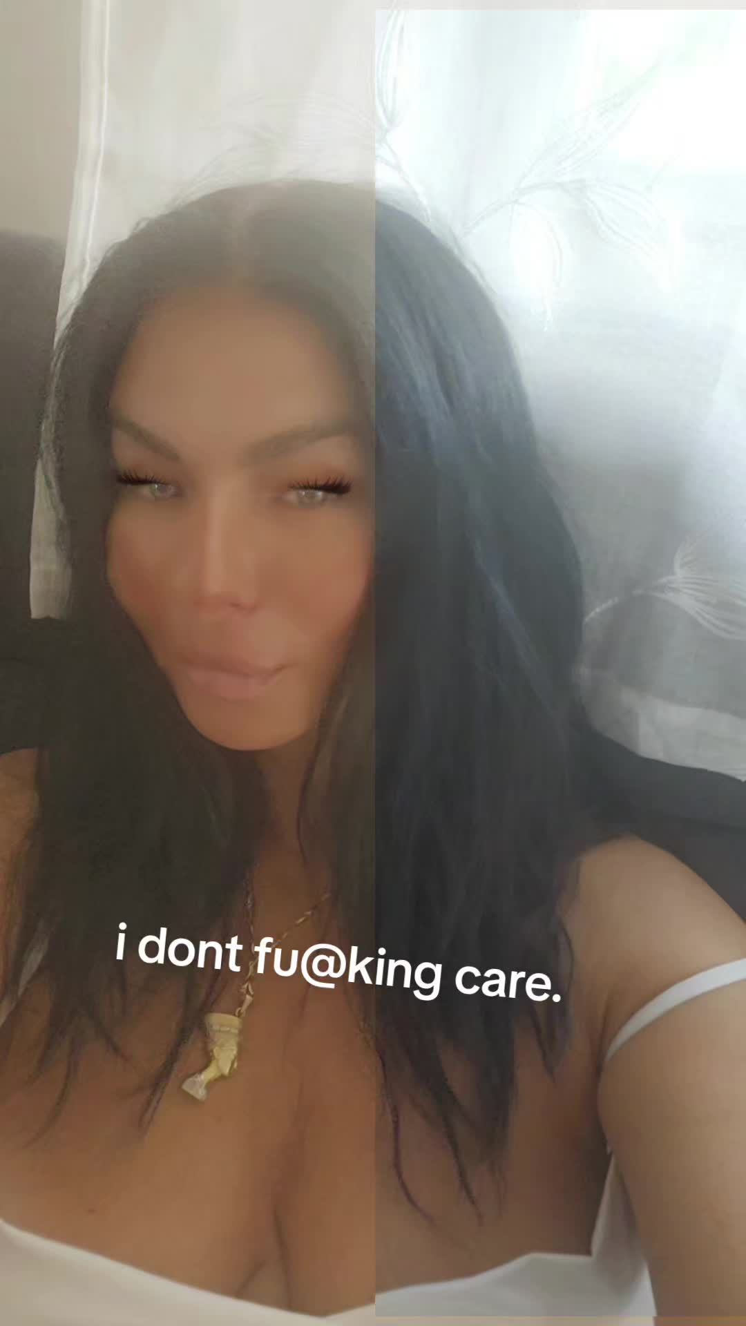 @roxy81