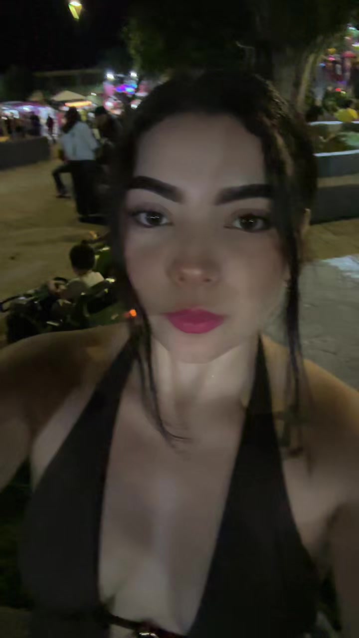 @Nata Gómez👄🌹