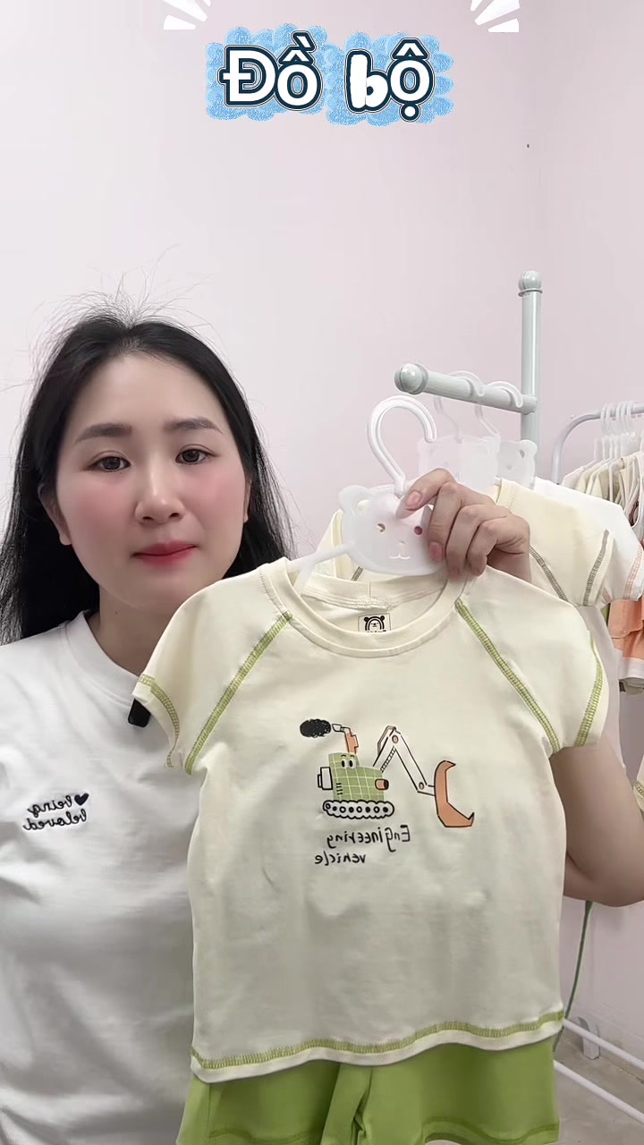 @Em Bear Fashion Kid
