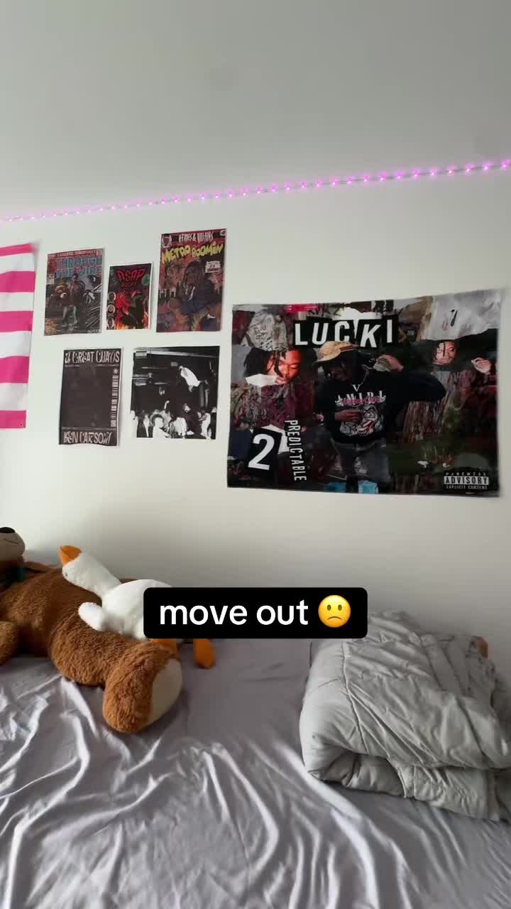 @<3