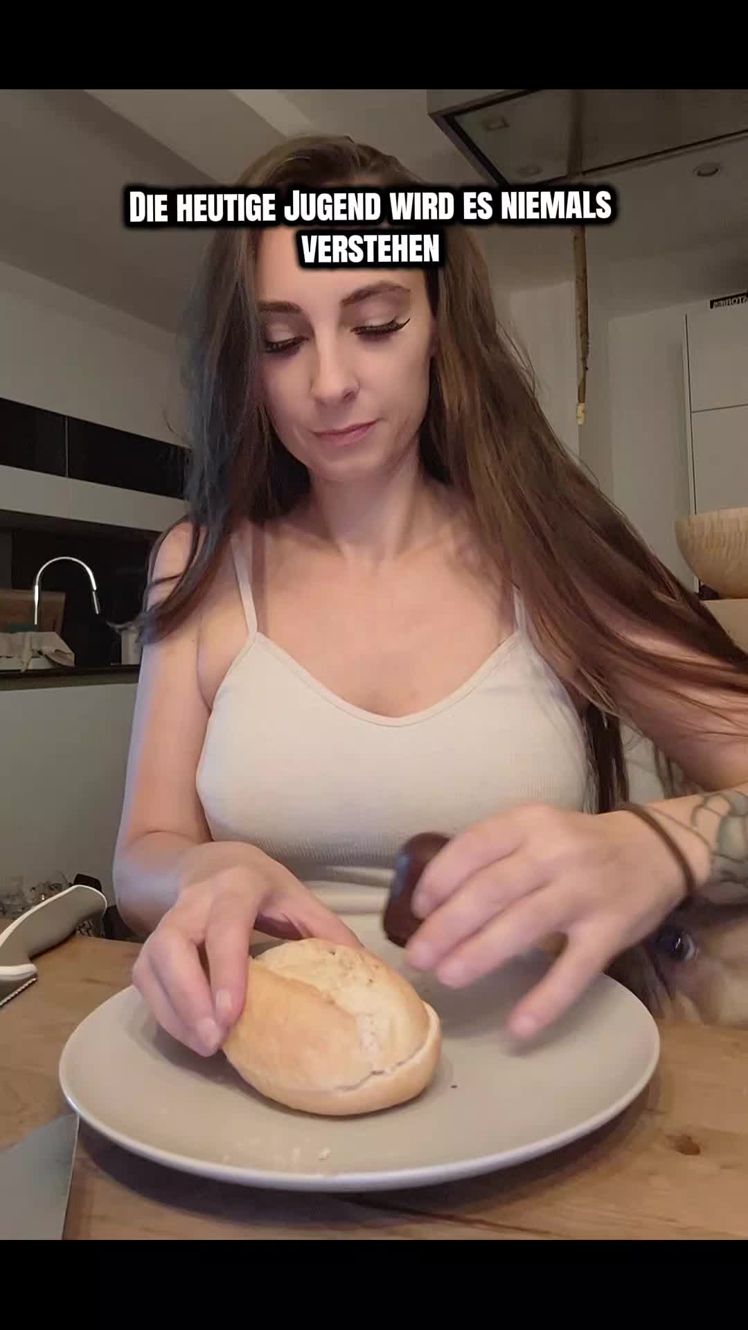 @Niny47443