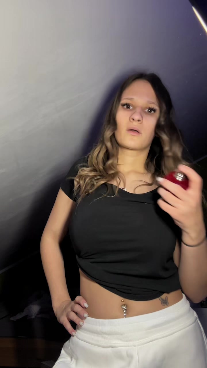 @𝑛𝑖𝑐𝑜𝑙𝑎 ✞︎