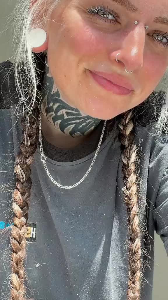 @𝕮𝖍𝖆𝖓𝖙𝖎