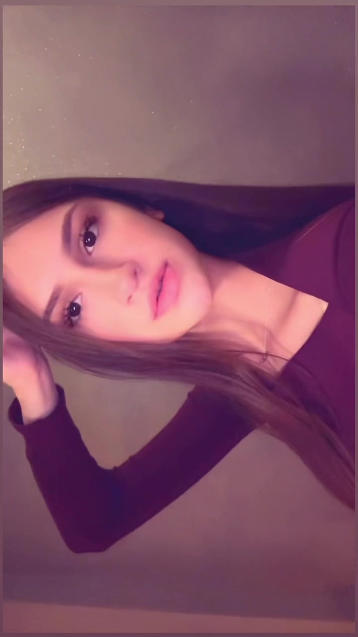 @𝐸𝒮