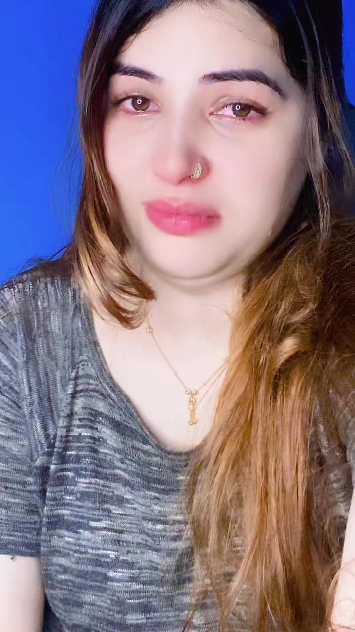 @anum_butt_143👑