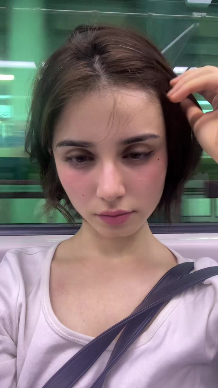@mokhiya