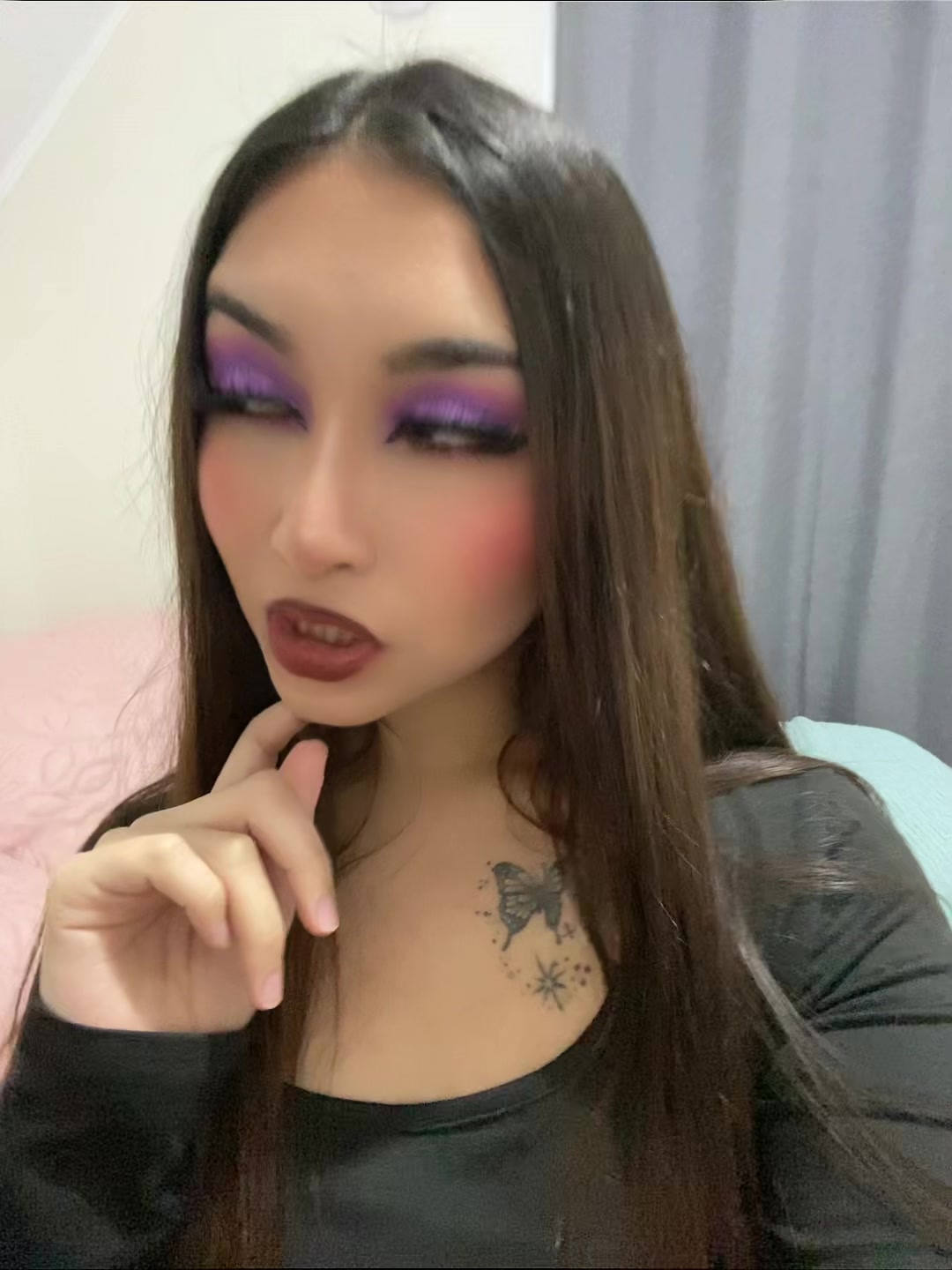@Anais