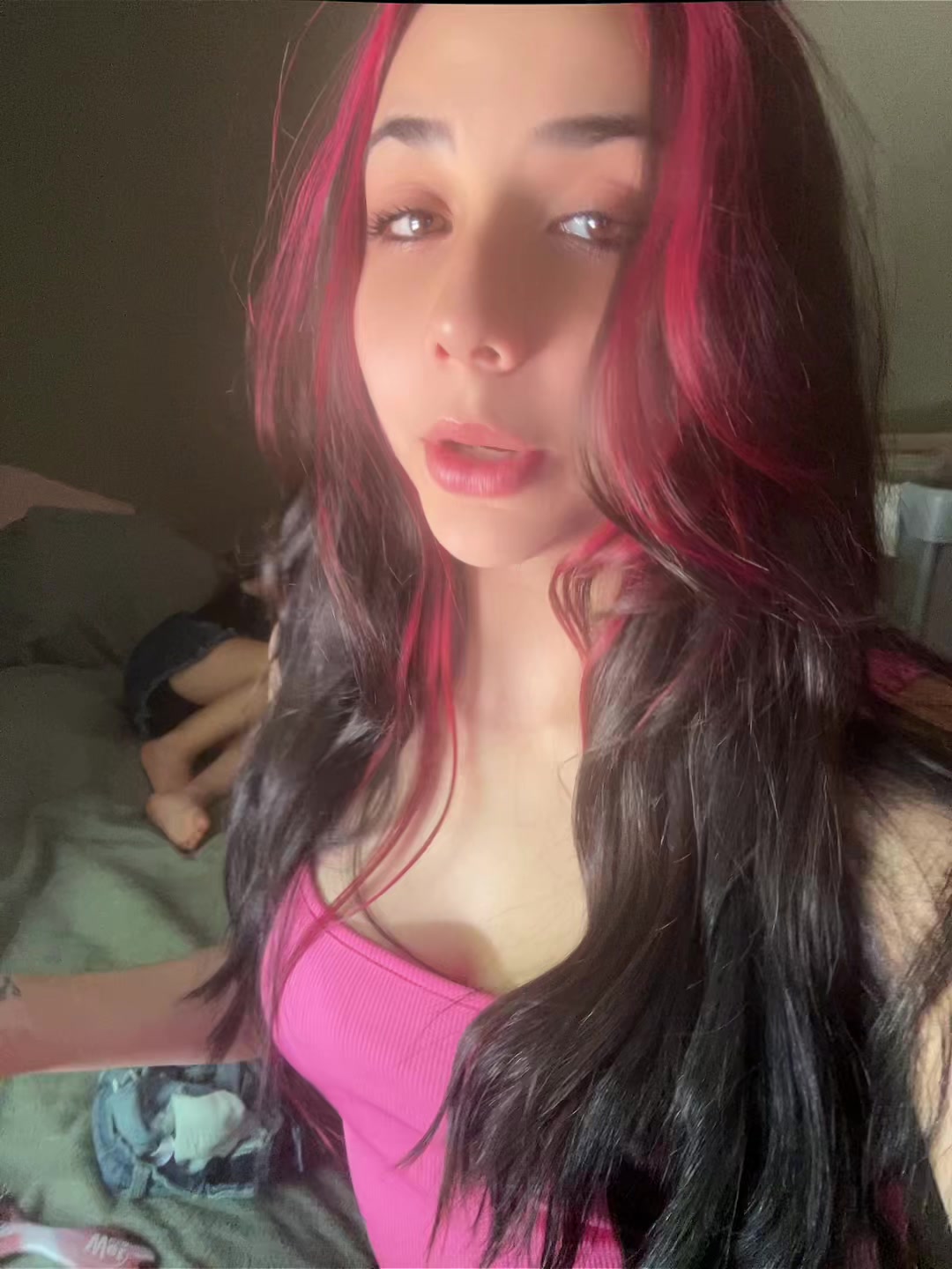@Häÿłëë Fäłłś 🌸🤍.