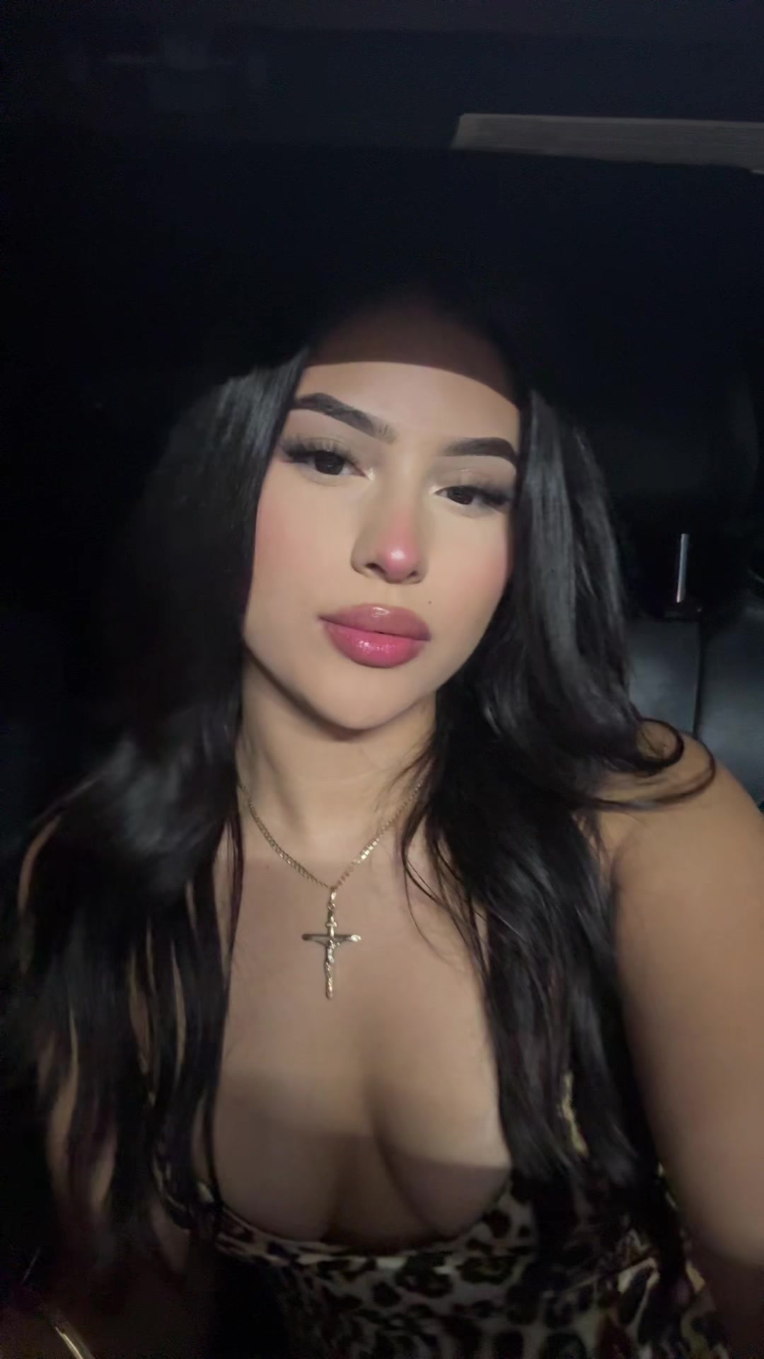 @lifeofanahi