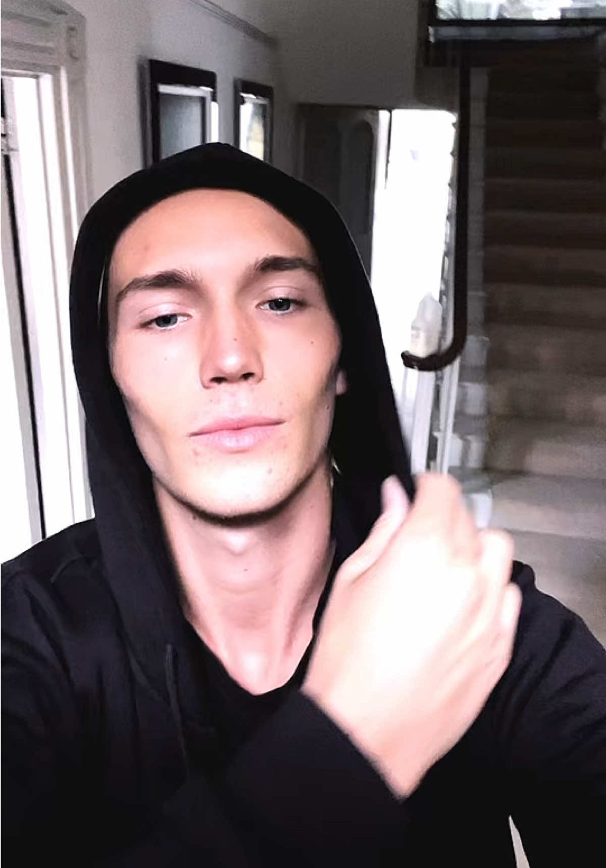 @HH