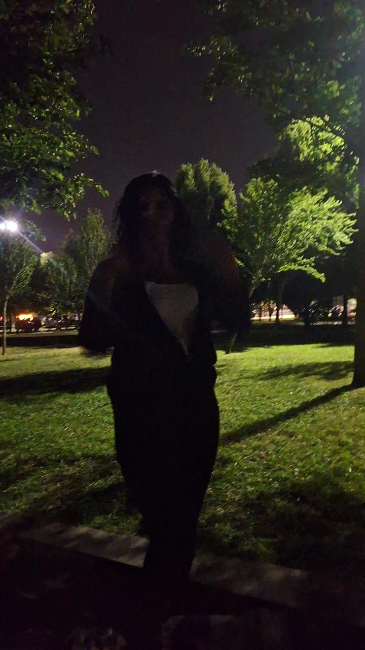 @✌️Leyla yildiz✌️