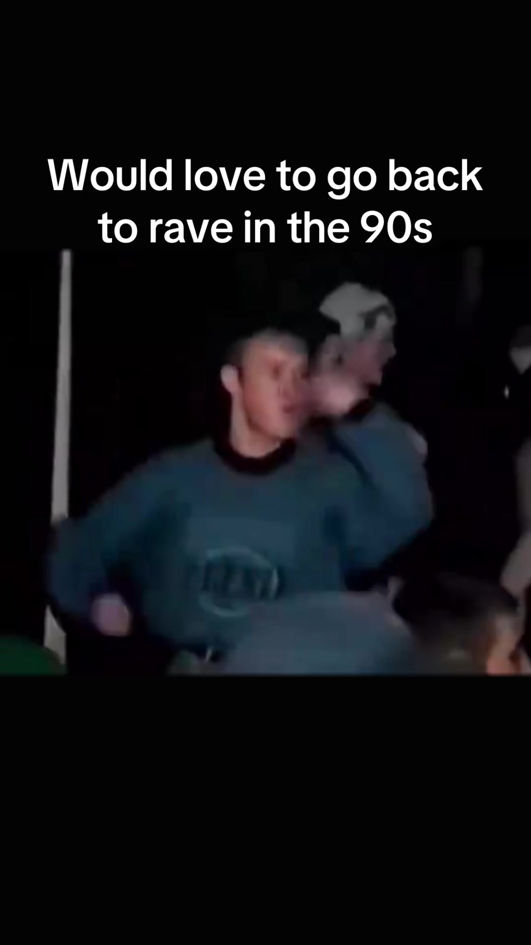 @No Phone 📵 Just Rave🕺