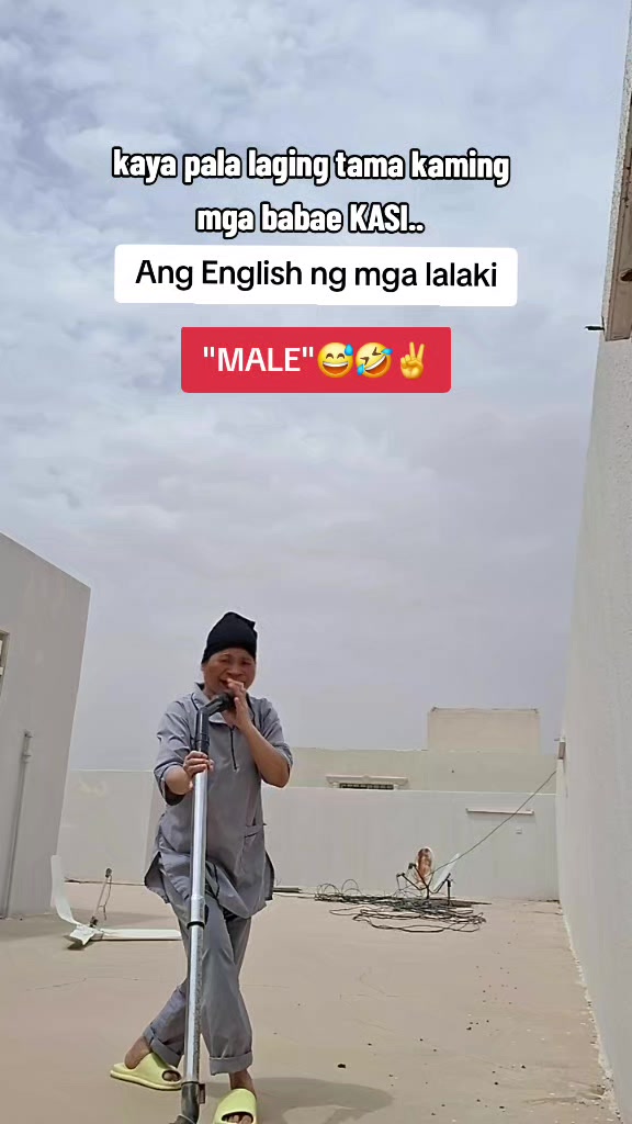 @E m m z
