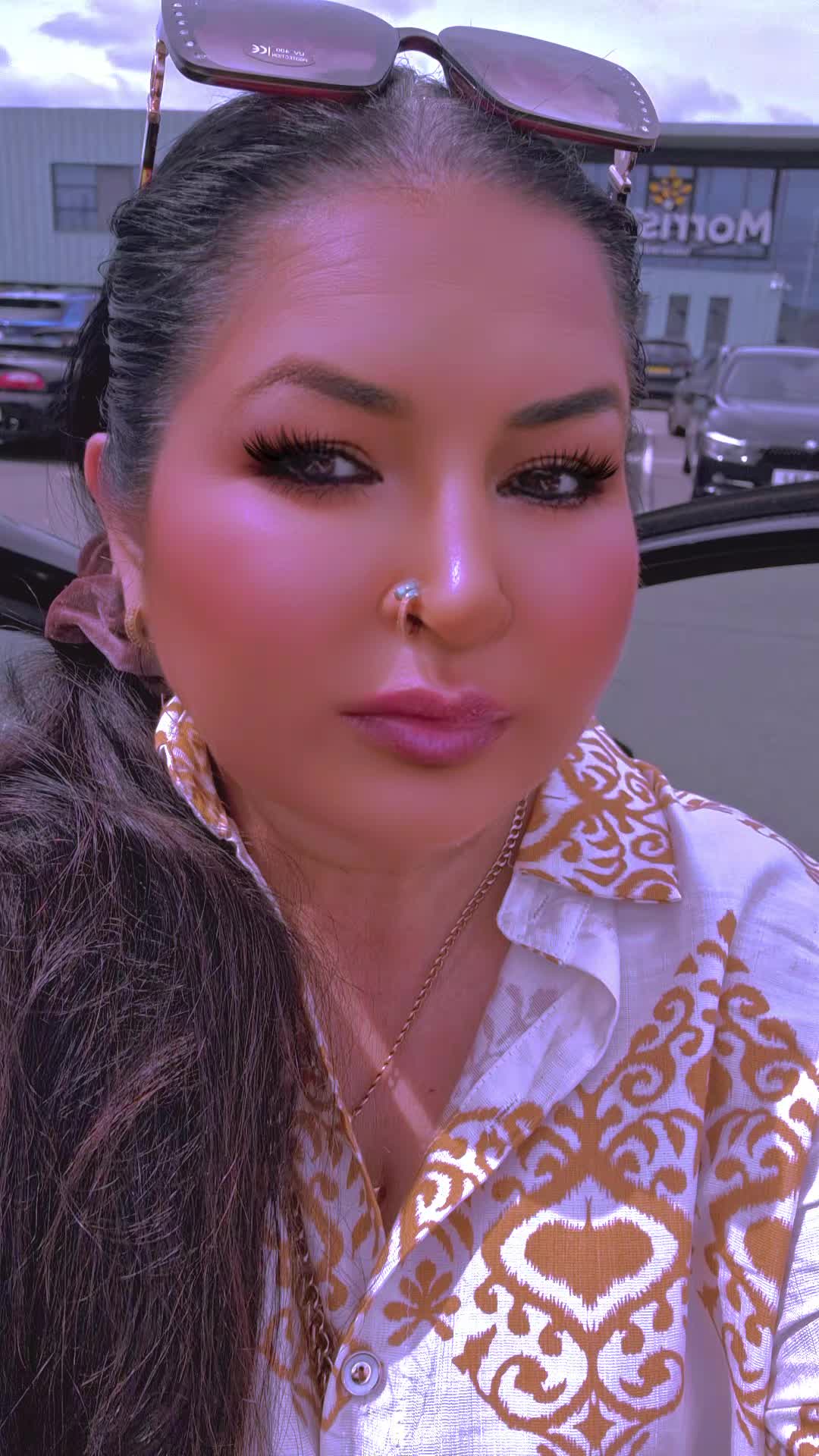 @Suzani💗