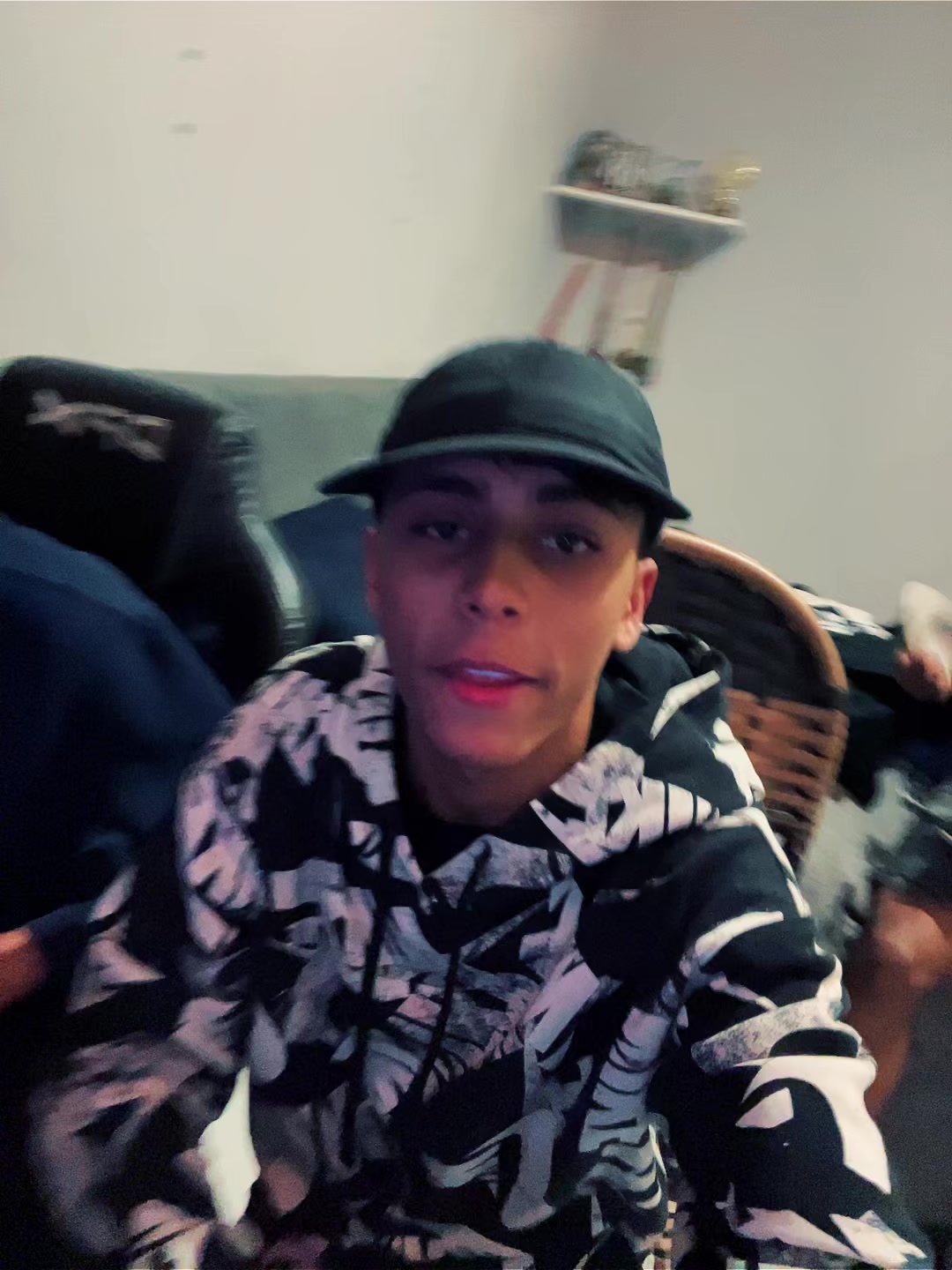 @alvesnikeiro_