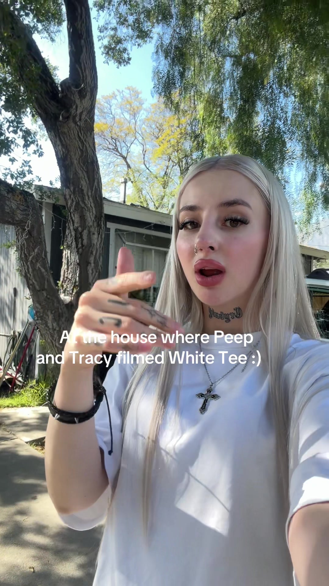 @🖤