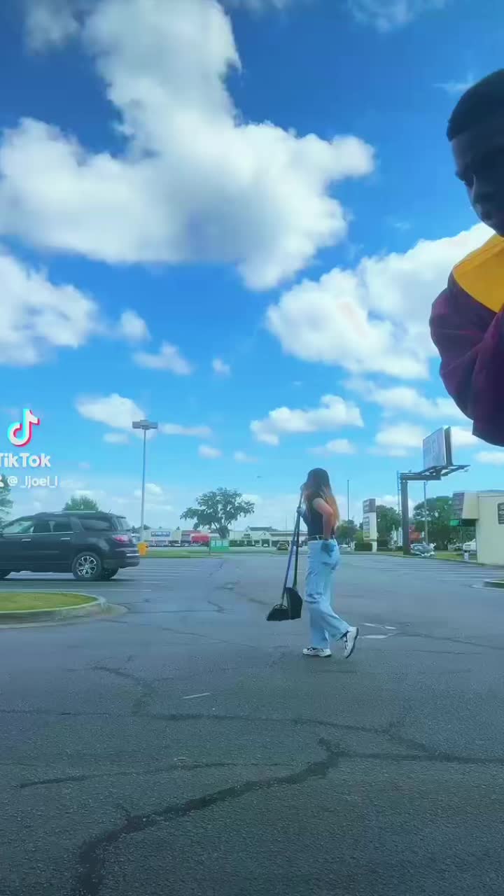 @⃟