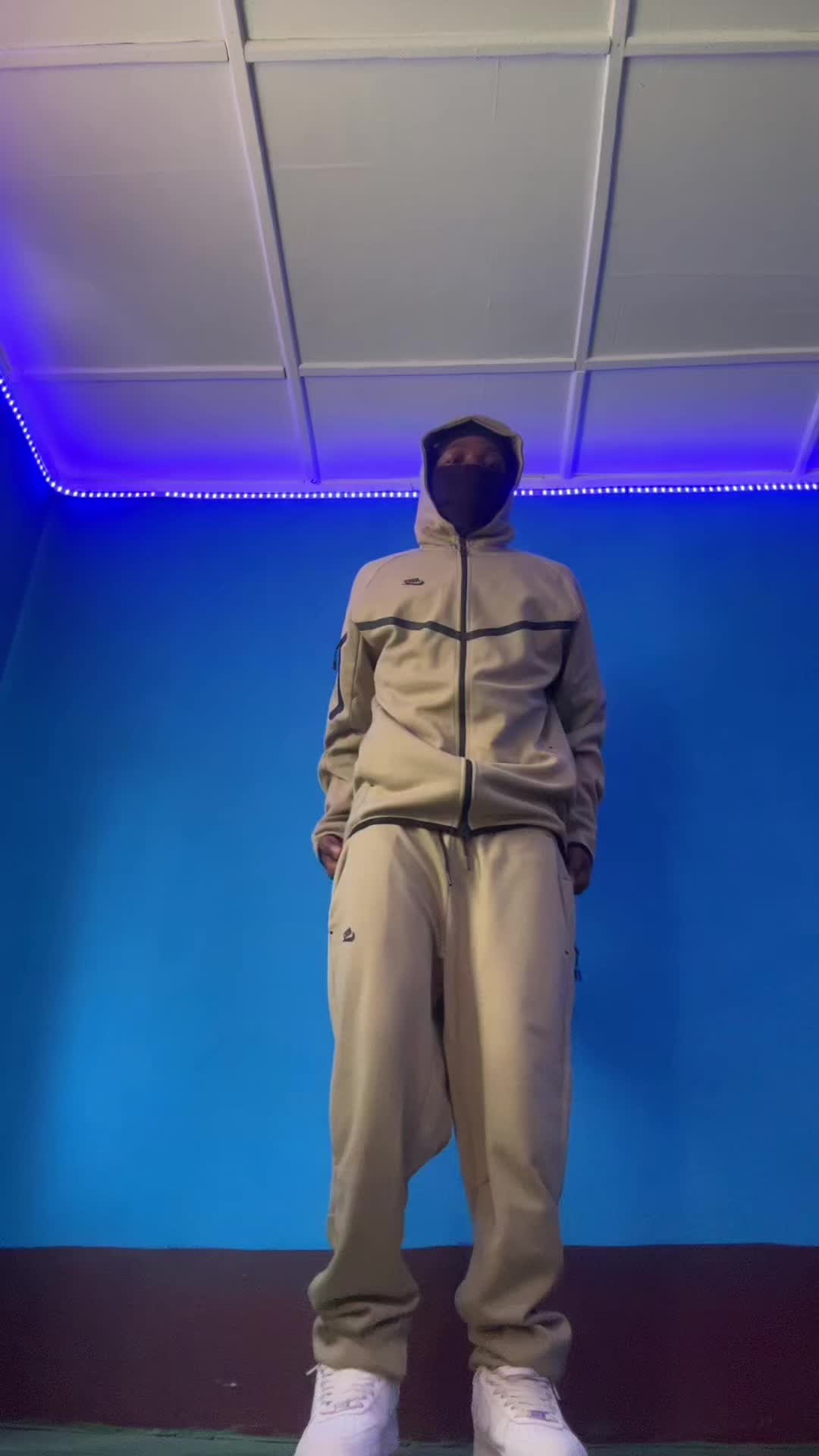 @๐๐๐๐๐๐๐๐๐๐ฅท๐พ๐ซ