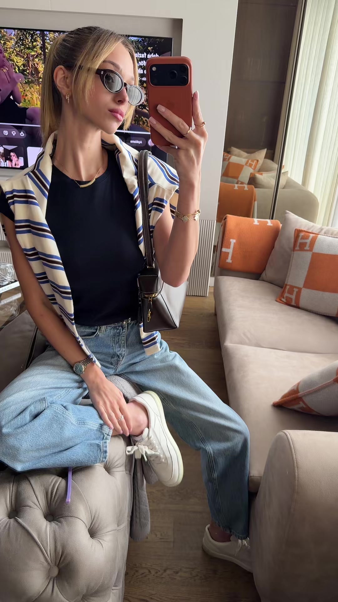 @aylotalkss