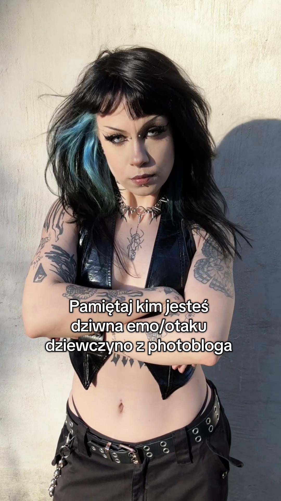 @𝔄𝔩𝔢𝔨𝔰𝔞𝔫𝔡𝔯𝔞 🥀