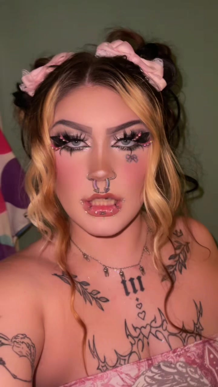 @𝔫𝔬𝔟𝔬𝔡𝔶 𓉸ྀི
