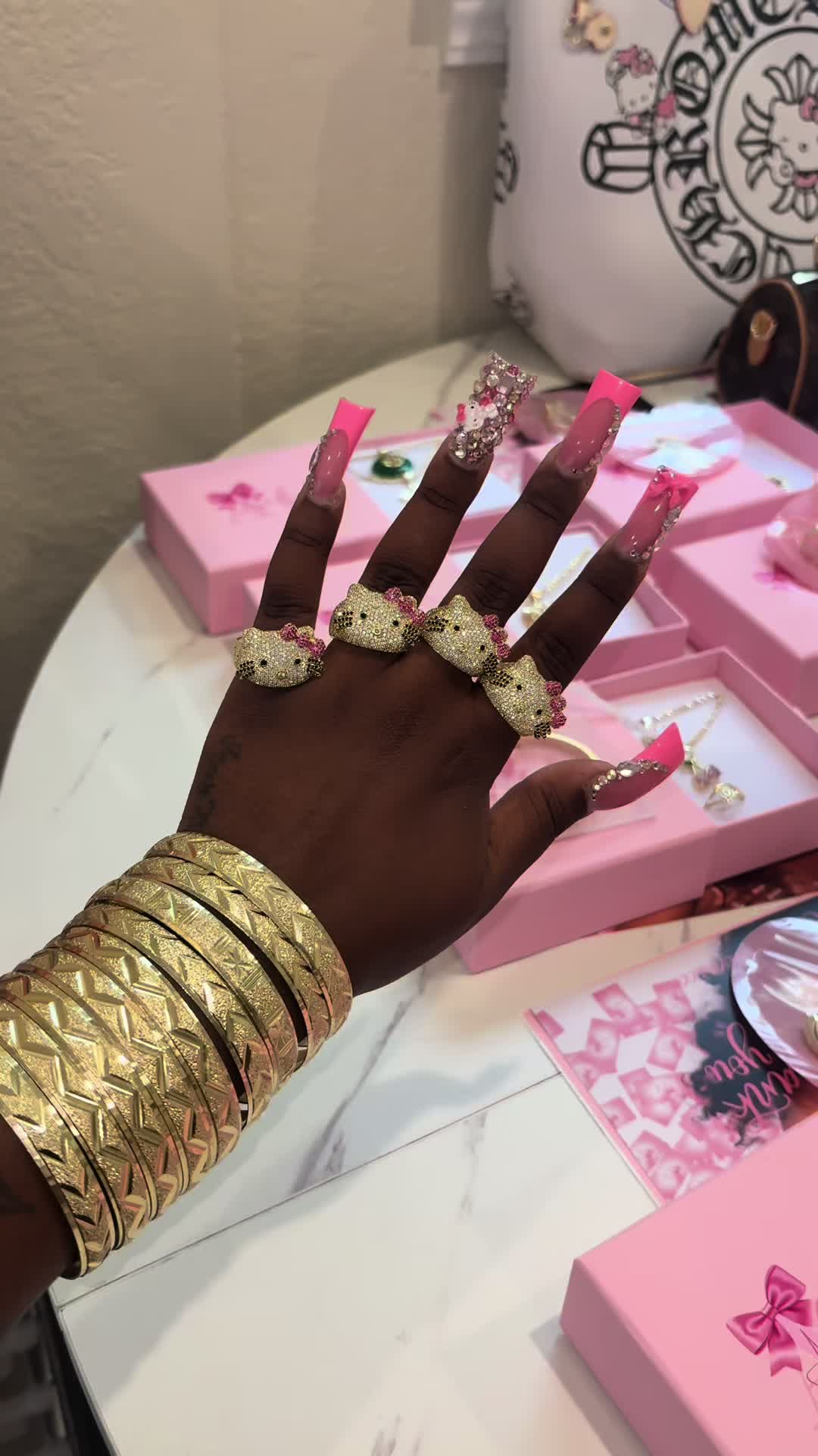 @AMYAHSCUSTOMS 🎀